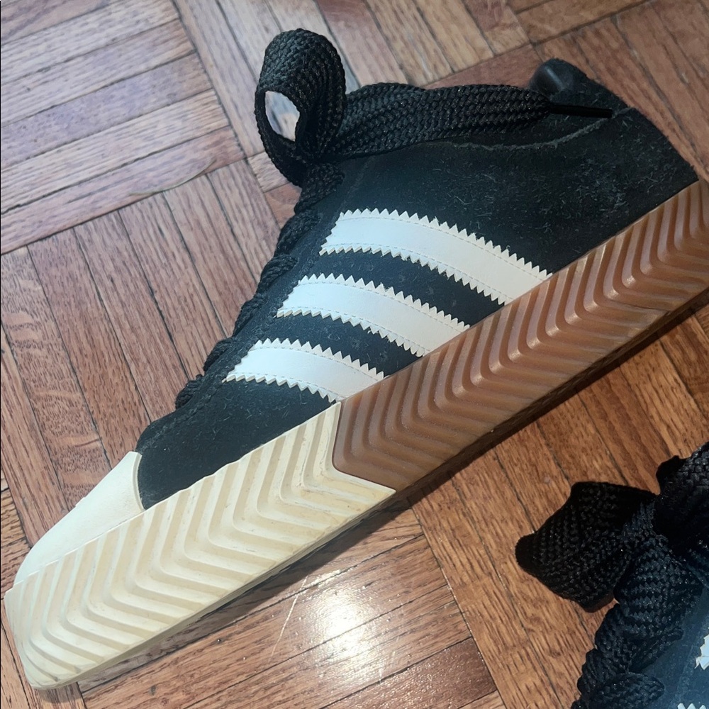 🔥🖤🖤Adidas Alexander Wang X Skate Black Suede sneakers size 11.5, used but SLEEK - Picture 12 of 14